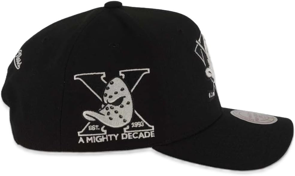 Mitchell & Ness Vintage Mighty Ducks NHL Panda Pro Snapback Hat Cap, Black