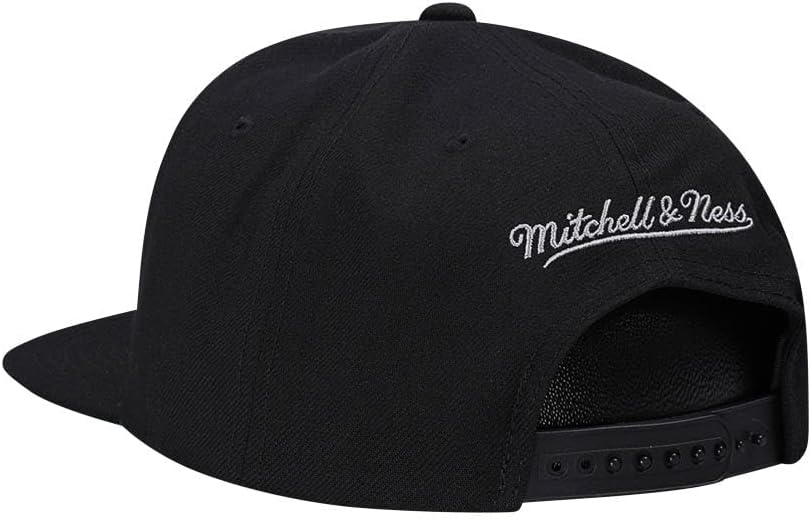 Mitchell & Ness Los Angeles Kings Vintage NHL Team Retro Lock Up Black Gray Snapback Hat Cap