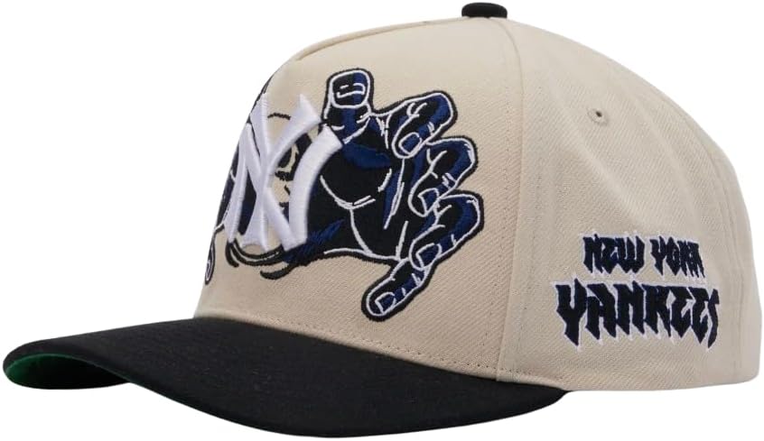 Mitchell & Ness Men's New York Yankees Crystal Ball Pro Snapback Hat