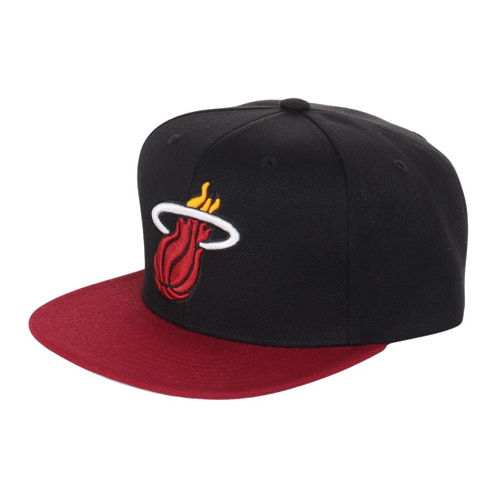 Mitchell & Ness Men's Hardwood Classics Team Two Tone Snapback Cap