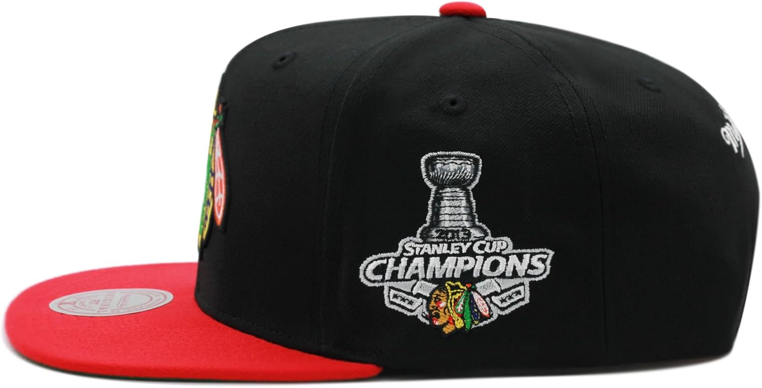 Mitchell & Ness Chicago Blackhawks NHL 2 Tone Side Patch Snapback Hat Adjustable Cap - Black/Red