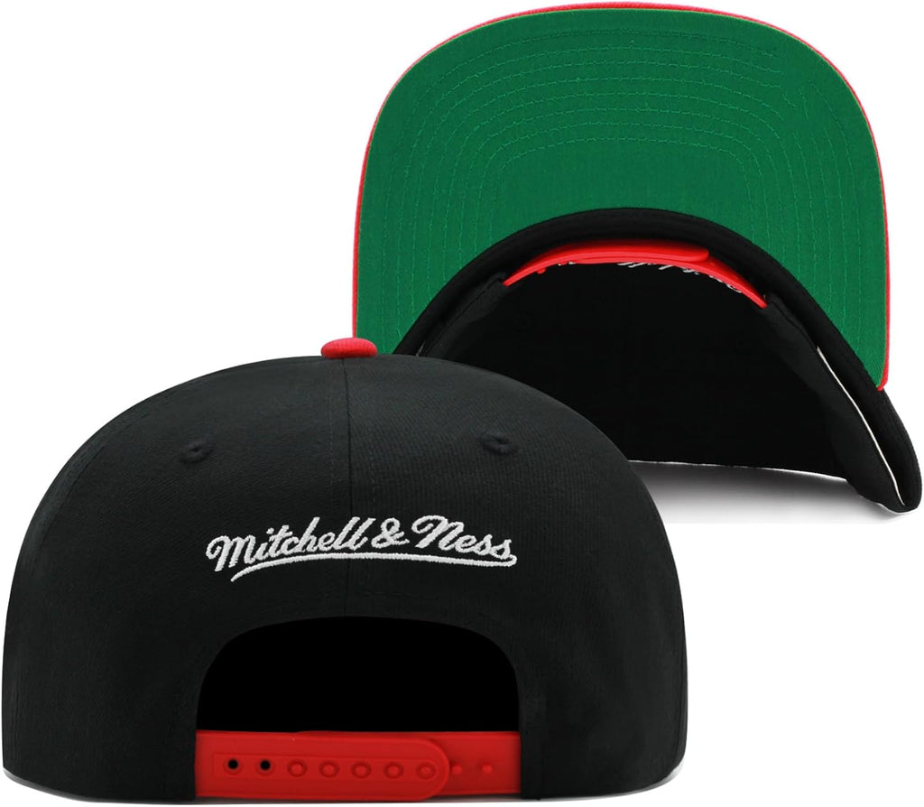 Mitchell & Ness Chicago Blackhawks NHL 2 Tone Side Patch Snapback Hat Adjustable Cap - Black/Red