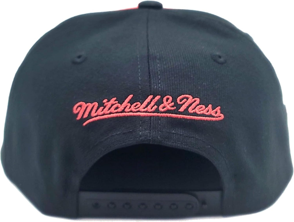 Mitchell & Ness Chicago Bulls New Retro Sport Script Black Red Era Snapback Hat Cap