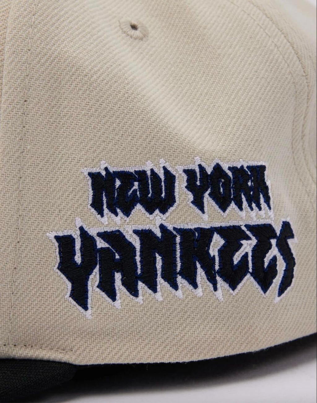 Mitchell & Ness Men's New York Yankees Crystal Ball Pro Snapback Hat