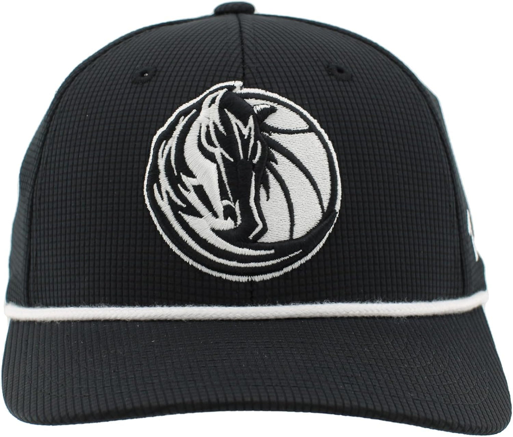 ZHATS NBA Unisex-Adult NBA Officially Licensed Rope Hat Snapback Backspin Contrast Black