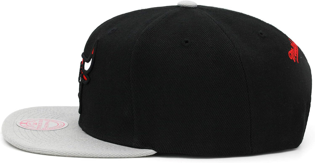 Mitchell & Ness Chicago Bulls 2 Tone Snapback Adjustable One Size Fits Most Hat Cap - Black and Gray
