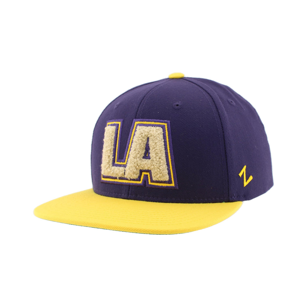 ZHATS NBA Unisex-Adult NBA Officially Licensed Adjustable Snapback Hat Flat Bill Z11 Retro Chenille