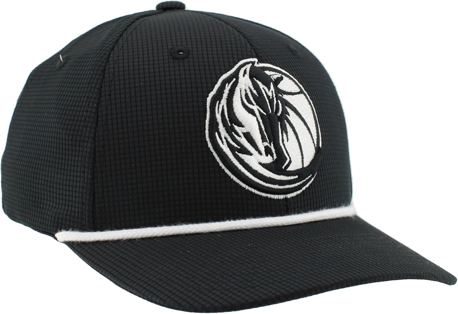 ZHATS NBA Unisex-Adult NBA Officially Licensed Rope Hat Snapback Backspin Contrast Black