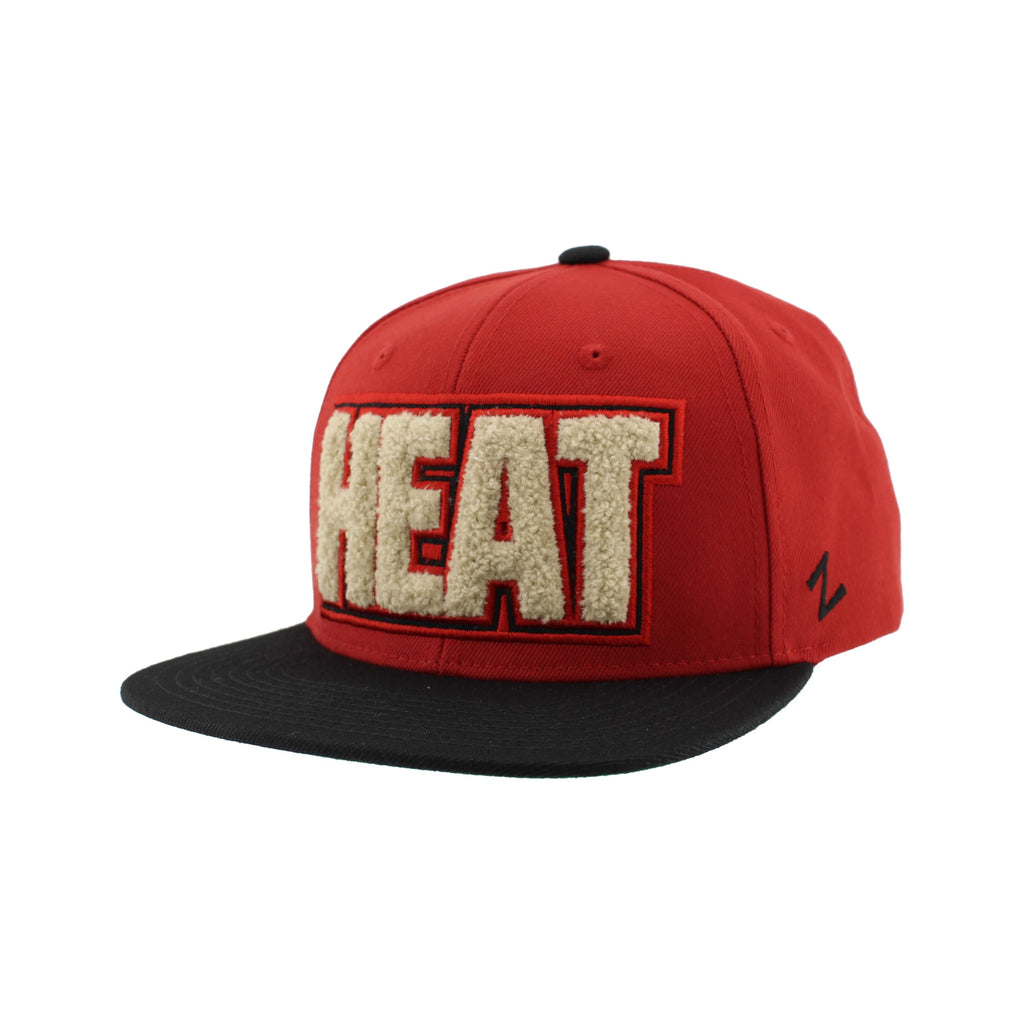ZHATS NBA Unisex-Adult NBA Officially Licensed Adjustable Snapback Hat Flat Bill Z11 Retro Chenille
