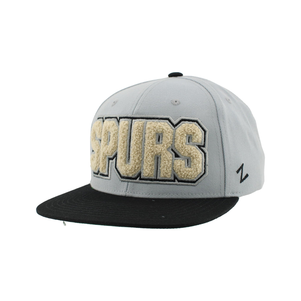 ZHATS NBA Unisex-Adult NBA Officially Licensed Adjustable Snapback Hat Flat Bill Z11 Retro Chenille