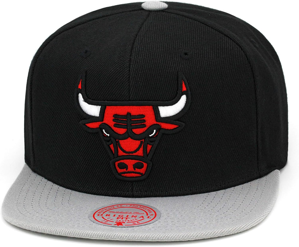 Mitchell & Ness Chicago Bulls 2 Tone Snapback Adjustable One Size Fits Most Hat Cap - Black and Gray