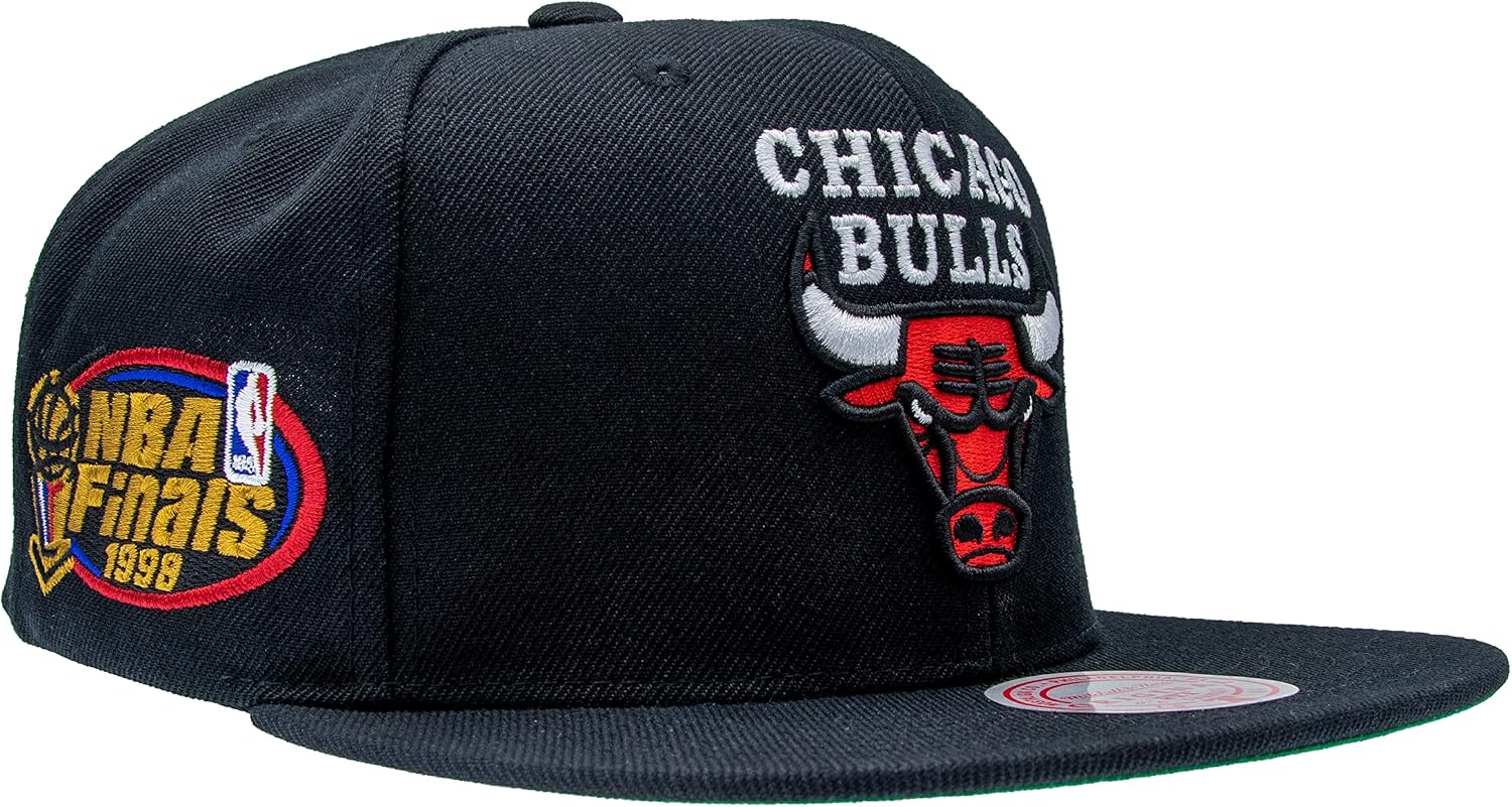 Mitchell & Ness Chicago Bulls NBA Top Spot Snapback Hat Adjustable Cap - Black/1998 NBA Finals Side Patch/Hardwood Classics