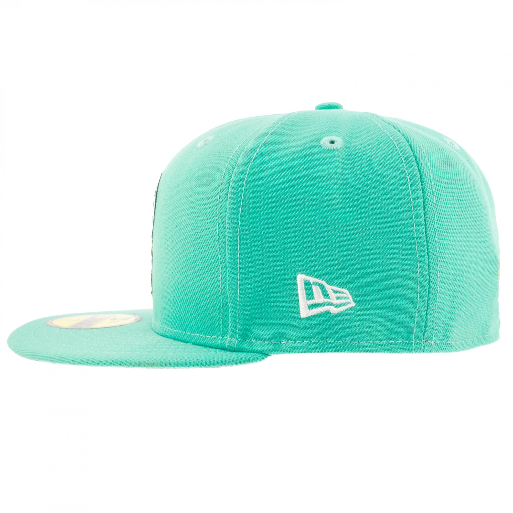 New Era Spongebob Squarepants Squidward 59Fifty Fitted Hat (US, Numeric, 7 7/8) Multicolor