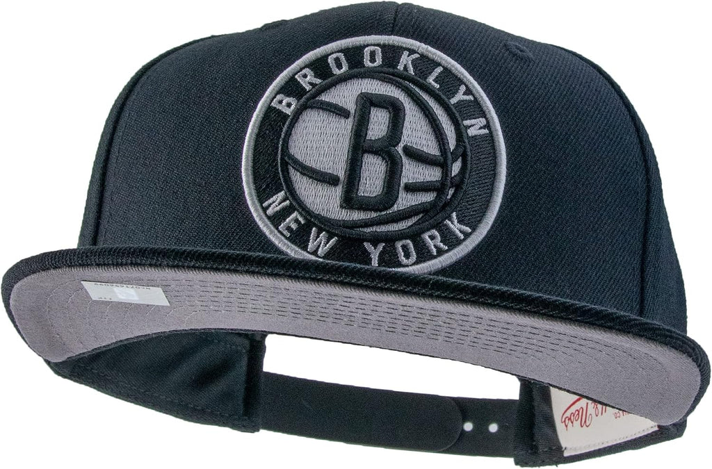 Mitchell & Ness Brooklyn Nets Black Team Ground 2.0 Snapback Cap Kappe Basecap