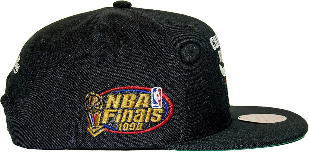 Mitchell & Ness Chicago Bulls NBA Top Spot Snapback Hat Adjustable Cap - Black/1998 NBA Finals Side Patch/Hardwood Classics