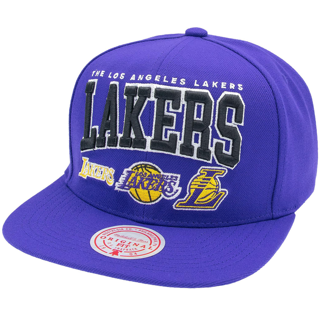 Mitchell & Ness Chicago Bulls 6X NBA Finals Championship Snapback Cap, Adjustable Hat Black Red