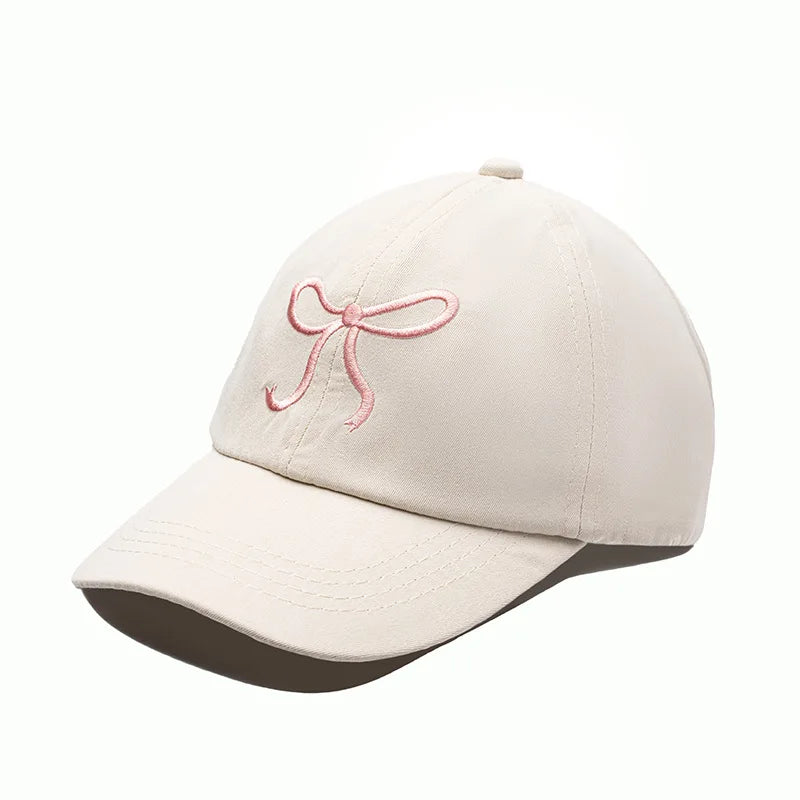 New cartoon color baseball cap with bow embroidery at the brim. Suitable for both men and women. Korean style. Makes the face
