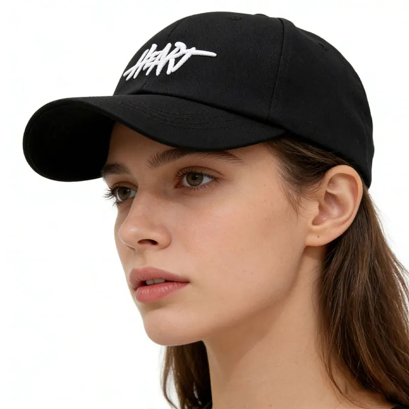 Fashionable and stylish embroidered baseball cap for men and women, sun-shading and UV-protection, suitable for shopping and spo