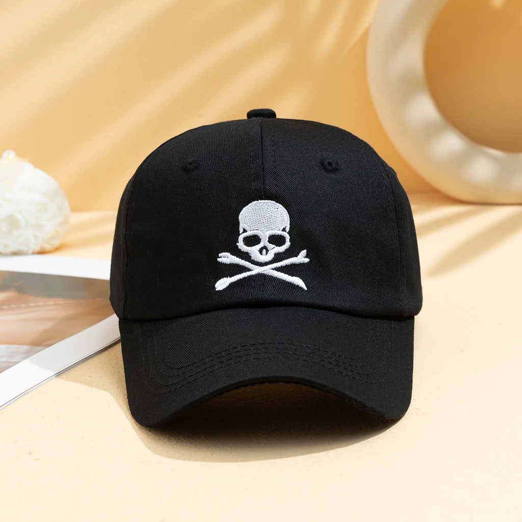 New fashionable and individual skull baseball caps for men and women, simple and versatile for spring and summer