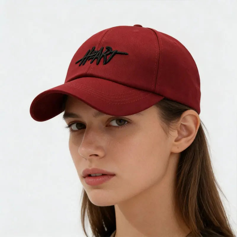Fashionable and stylish embroidered baseball cap for men and women, sun-shading and UV-protection, suitable for shopping and spo