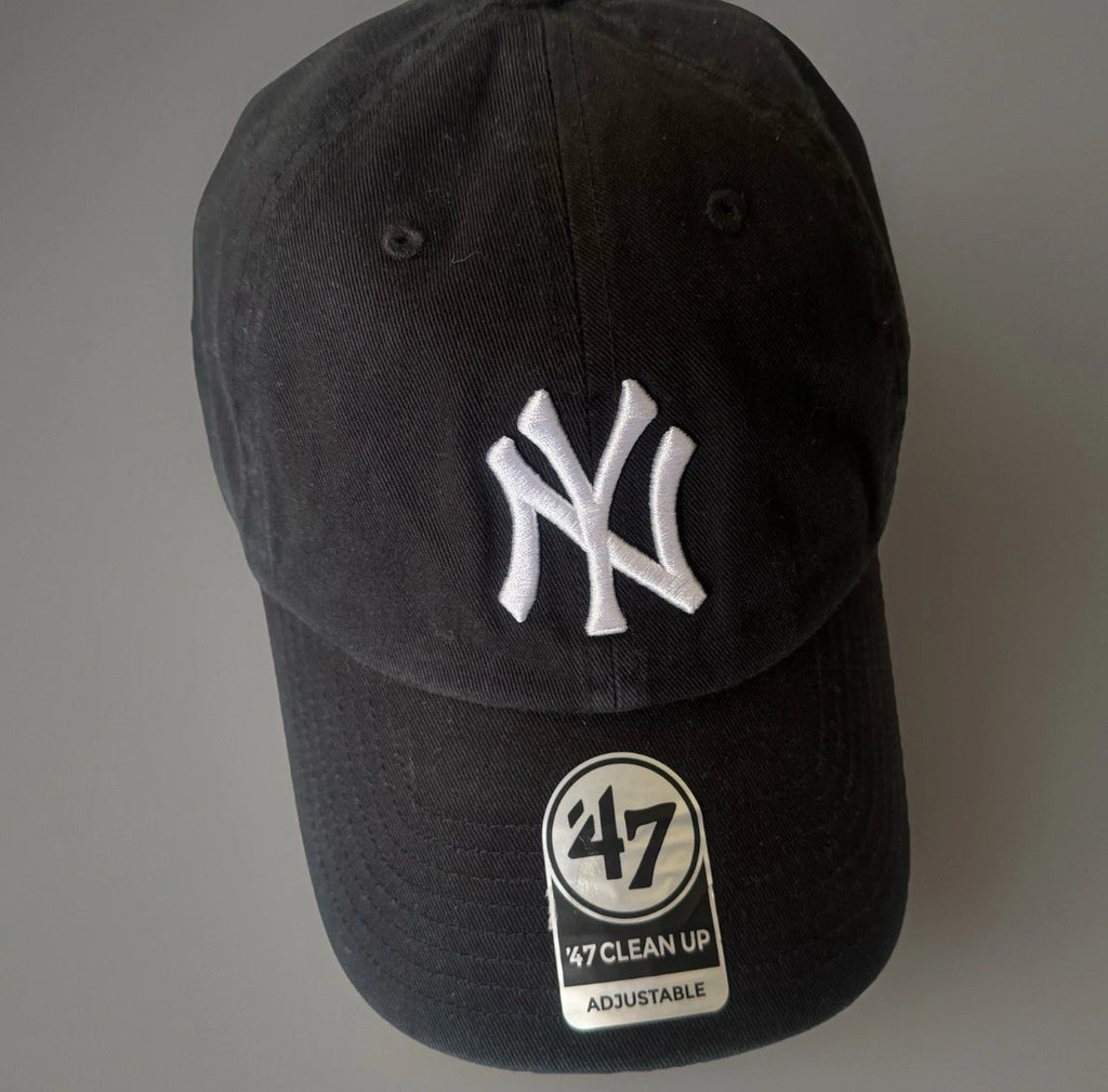 NWT New York Yankees 47 MLB Clean Up Adjustable Strap Back Baseball Hat
