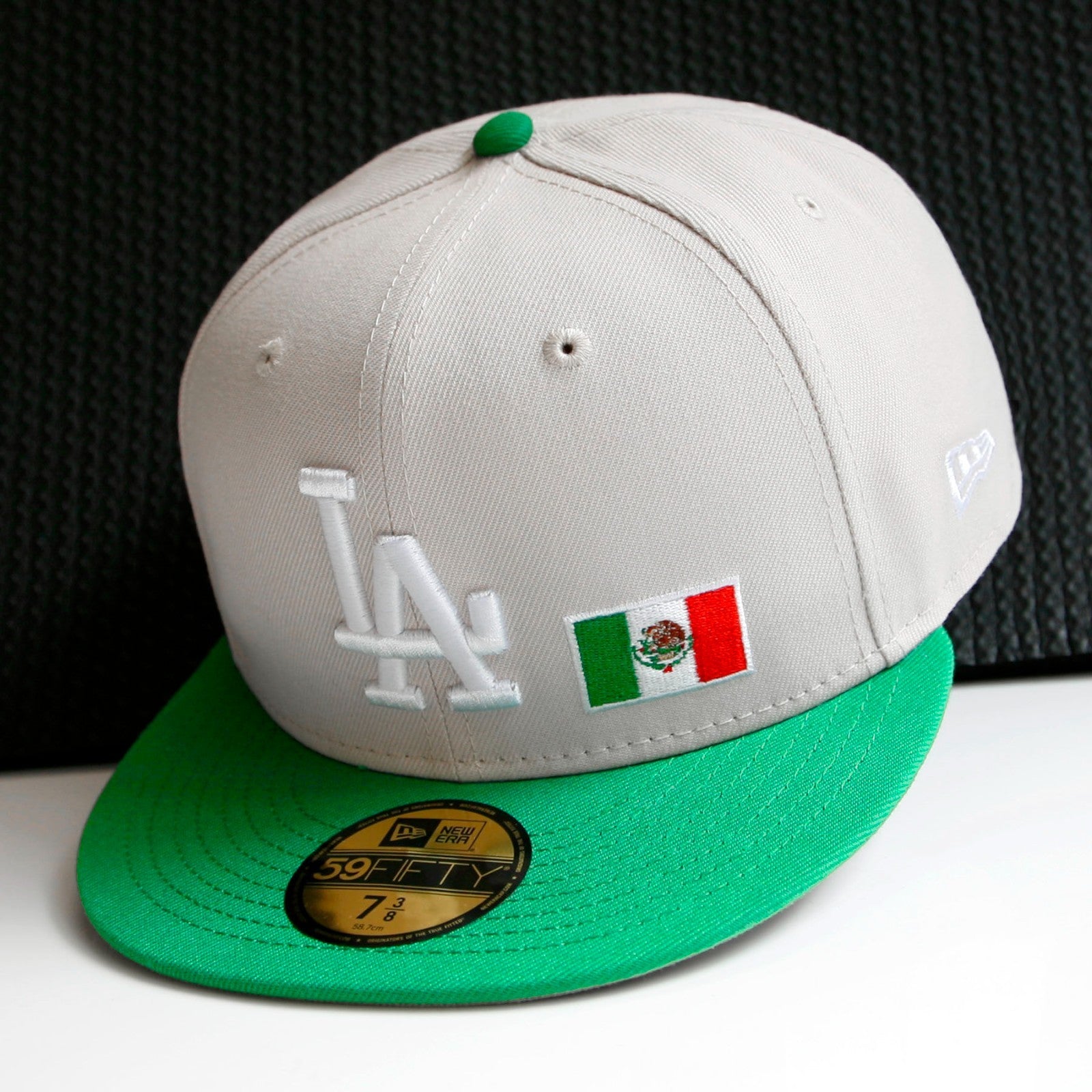 New Era 59Fifty Los Angeles Dodger Mexico Flag Men's Limited Edition Fitted Cap
