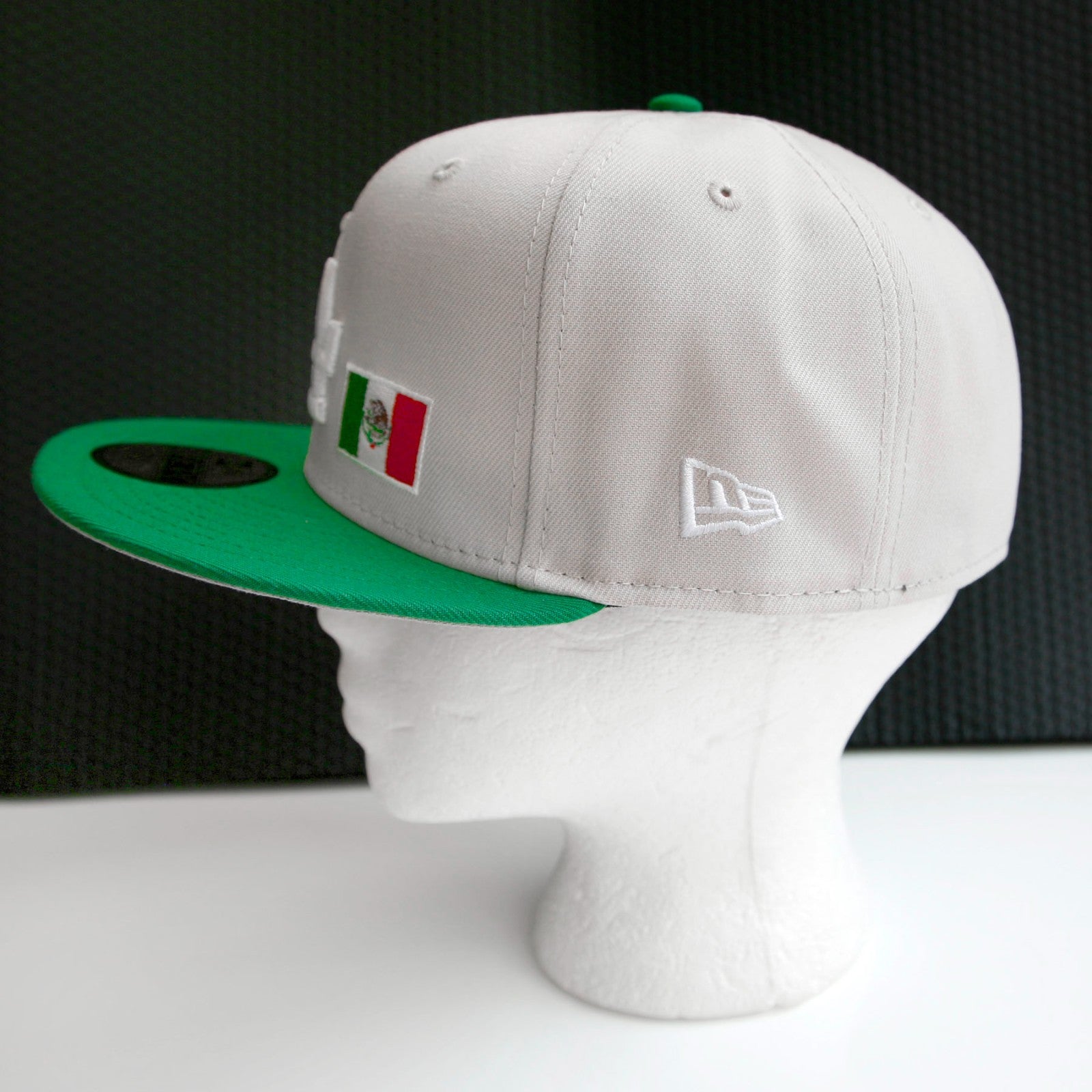 New Era 59Fifty Los Angeles Dodger Mexico Flag Men's Limited Edition Fitted Cap