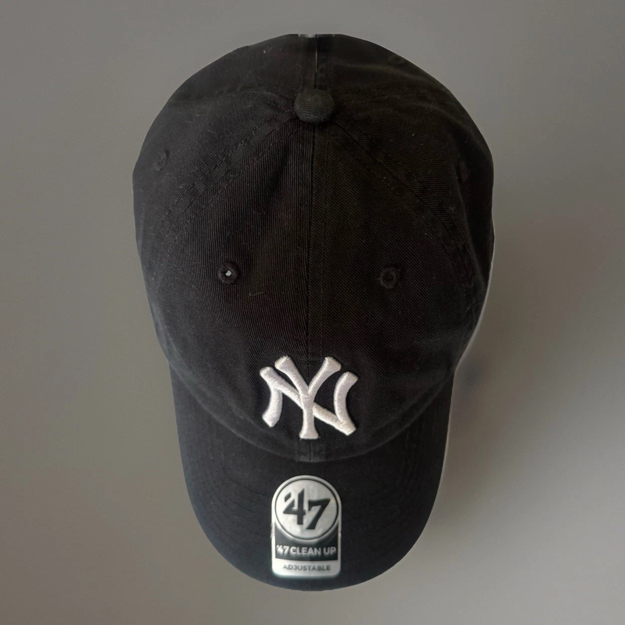 NWT New York Yankees 47 MLB Clean Up Adjustable Strap Back Baseball Hat
