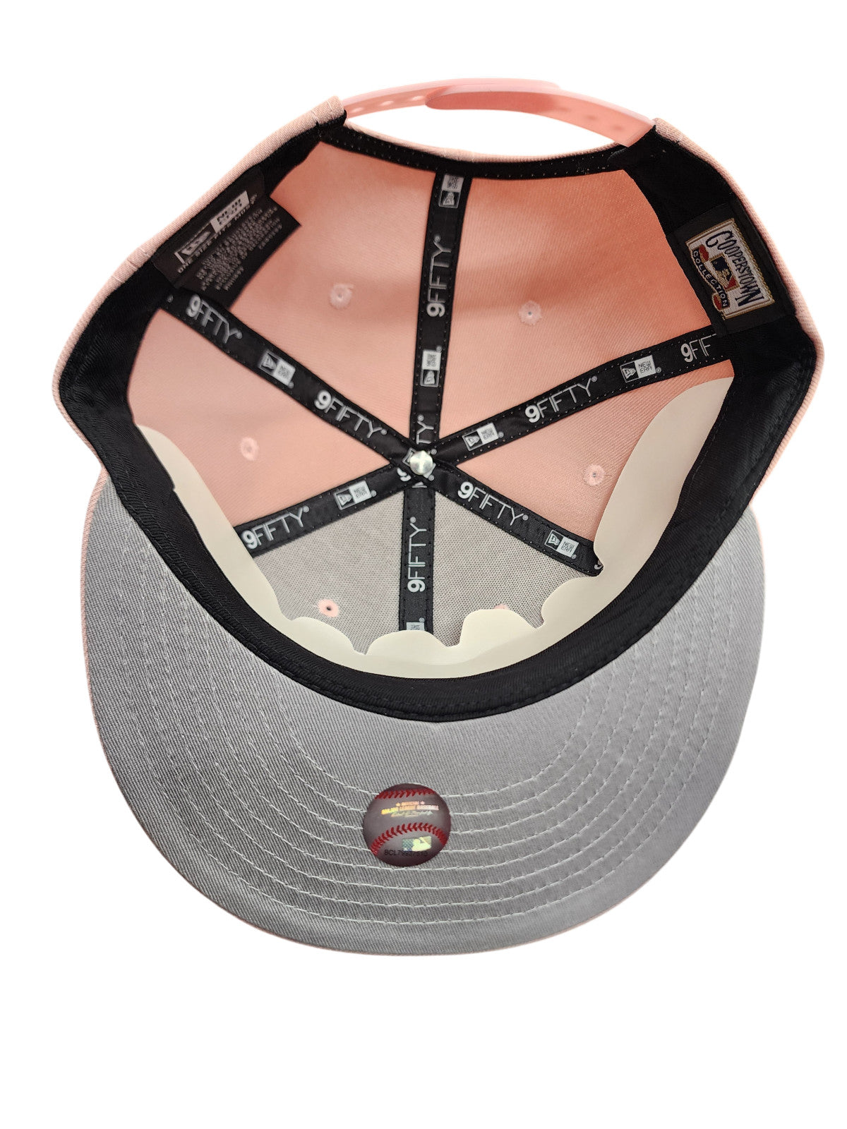 NEW ERA NY YANKEES SNAPBACK EXCLUSIVE CUSTOM LIMITED EDITION BABY PINK